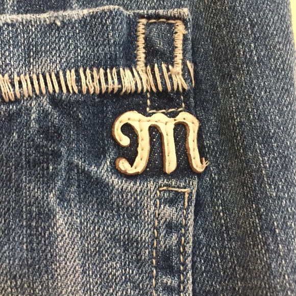 Miss Me Low Rise Distressed Jean Shorts - Picture 8 of 11